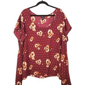 Torrid Womens Georgette Sharkbite‎ Top Size 3 Red Floral Dressy Casual